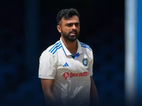 Jaydev Unadkat signs with