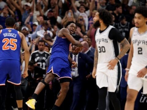 new york knicks beat spurs 145132534 16x9 0 WnVdid