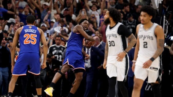 new york knicks beat spurs 145132534 16x9 0 WnVdid